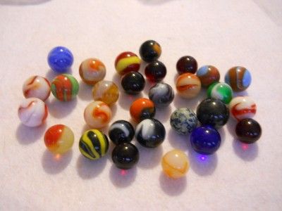 30 BEAUTIFUL OLD,VINTAGE,ANTIQUE MARBLES SG 875  