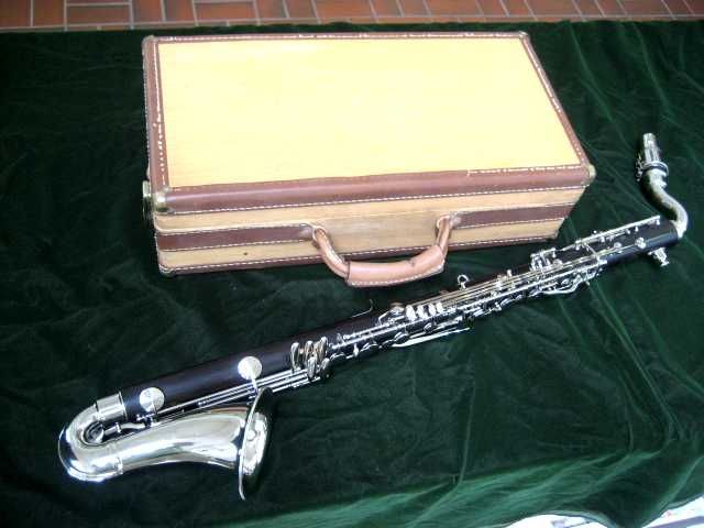 SUPERB G.LEBLANC (PARIS) WOOD E FLAT ALTO CLARINET, ALL NEW NEW PADS 